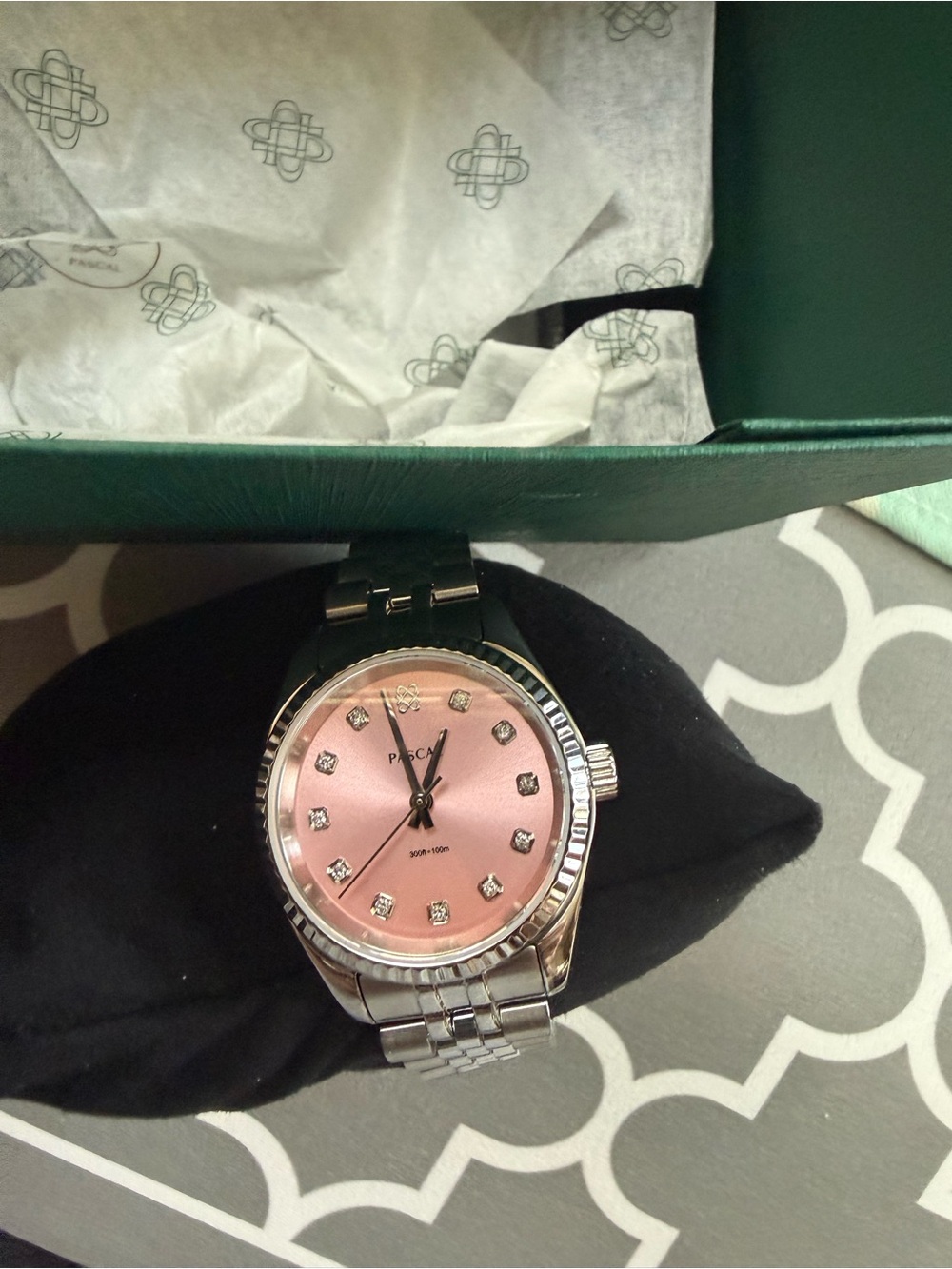 Silver Watch with Pink Dial and Crystal Markers Pascal - Picture 3 of 9